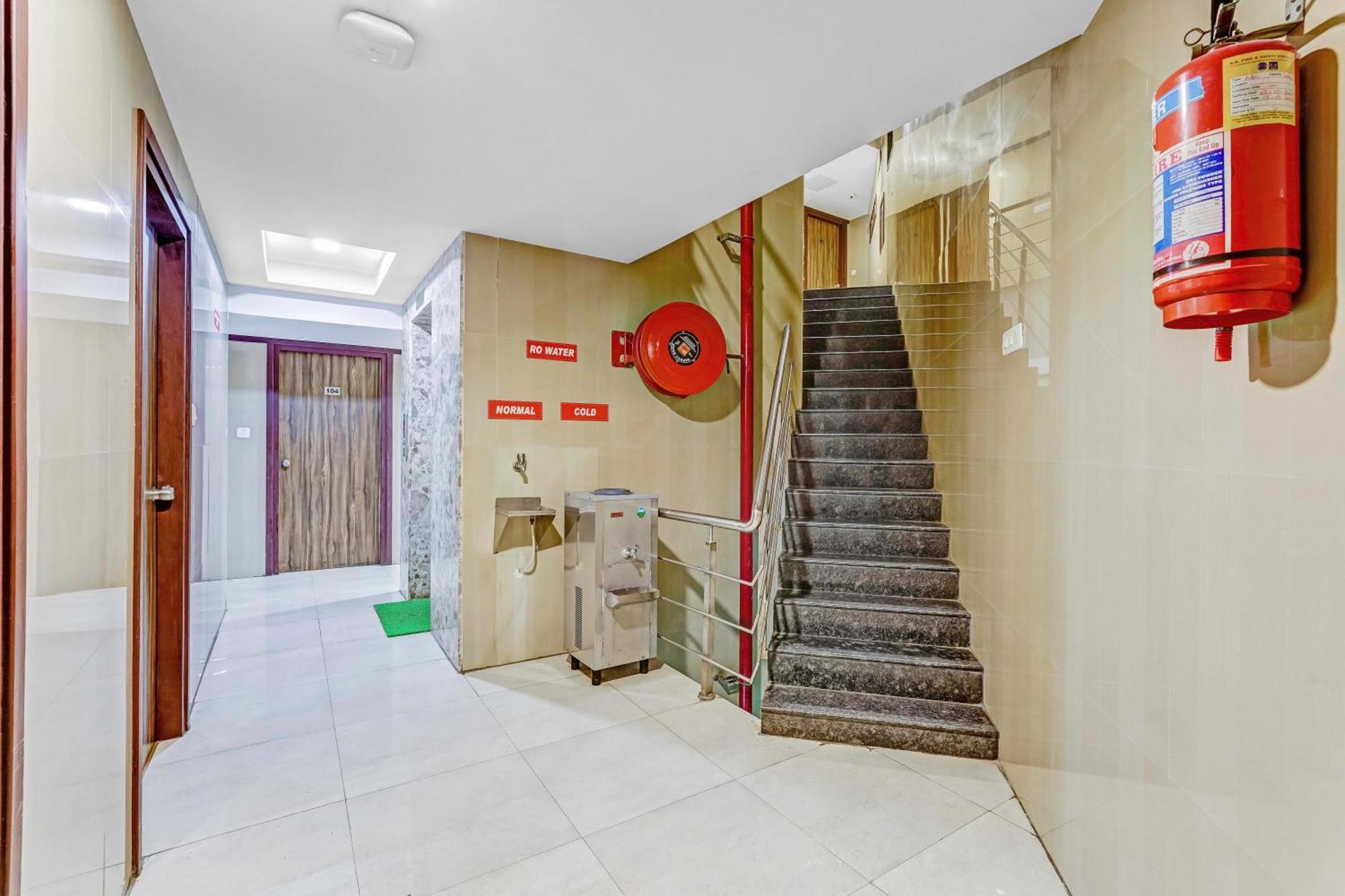 Season 4 Residences - Nungambakkam Near Us Consulate, Apollo Hospital, Shankar Nethralaya Chennai Exterior photo